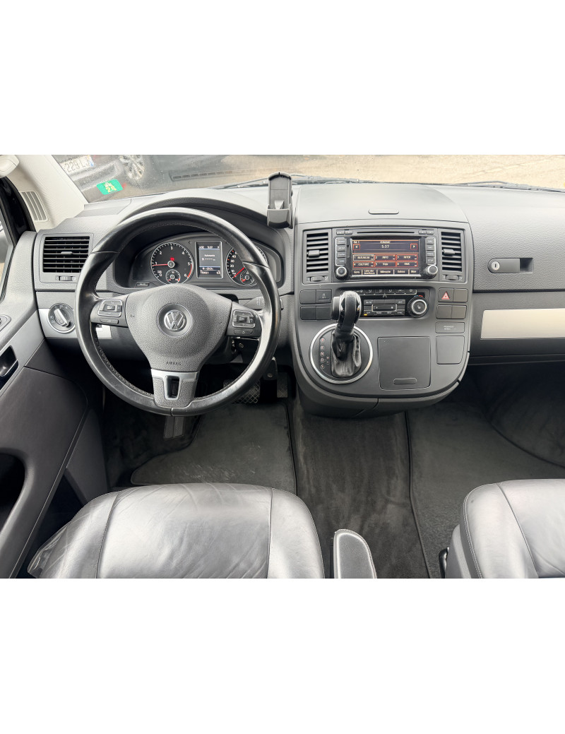 Volkswagen T5 Multivan 2.0 TDI Confortline 180 ch BVA Volkswagen T5 Multivan 2.0 TDI Confortline 180 ch BVA