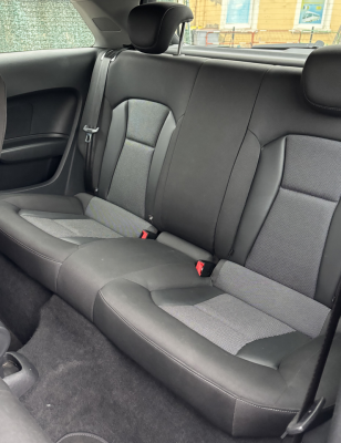 Audi A1 1.4L TDi Ultra 90ch